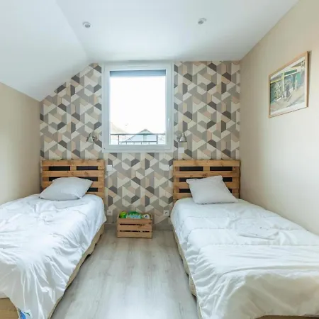 Maison De 2 Chambres Avec Jardin Clos Et Wifi A La Bourboule لا بوربول