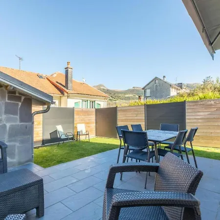 Maison De 2 Chambres Avec Jardin Clos Et Wifi A La Bourboule بيت للعطل