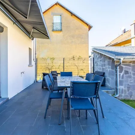 Maison De 2 Chambres Avec Jardin Clos Et Wifi A La Bourboule بيت للعطل